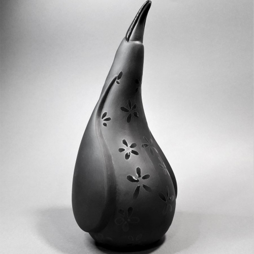 Ptak z czarnej porcelany Limoges, dekorowany szkliwem, wysokość 23,5cm.